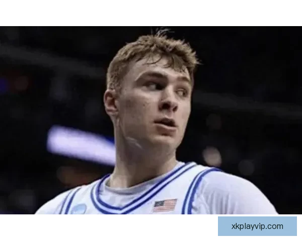 弗拉格自信展现实力砍下51分力争最佳新秀荣誉加分